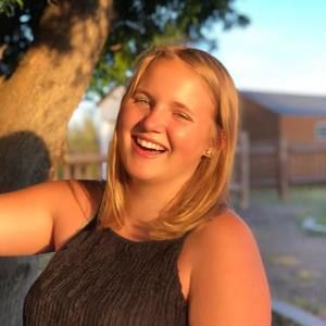 Meet your Posher, Halley